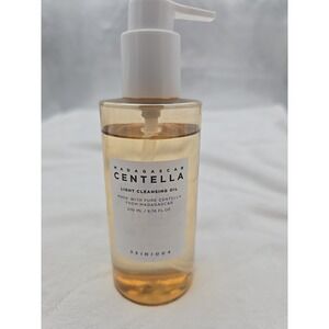 Skin1004 - Madagascar Centella‎ LIGHT CLEANSING OIL (210ml)